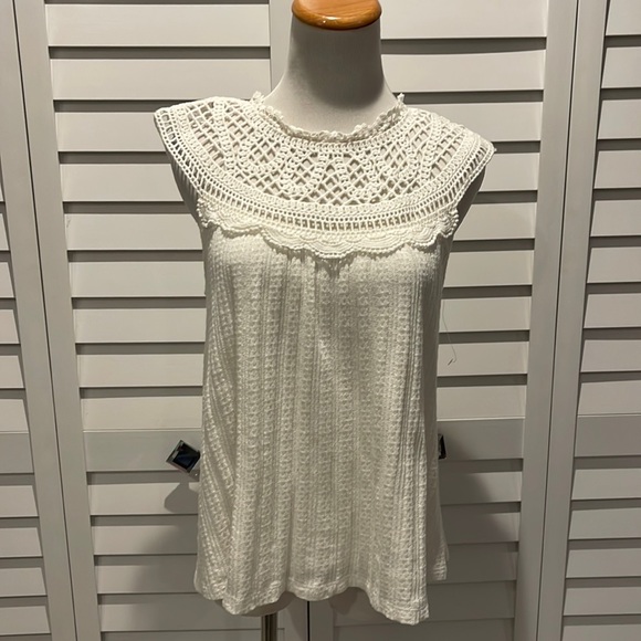 Meadow Rue Tops - Meadow Rue Crotchet lined Top in a think 100% Cotton